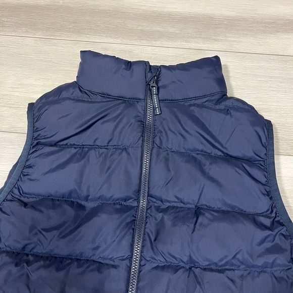 UNIQLO Boys Puff Vest SZ 9-10 Navy Blue PUFFTECH Washable Vest Warm Padded - Picture 2 of 6